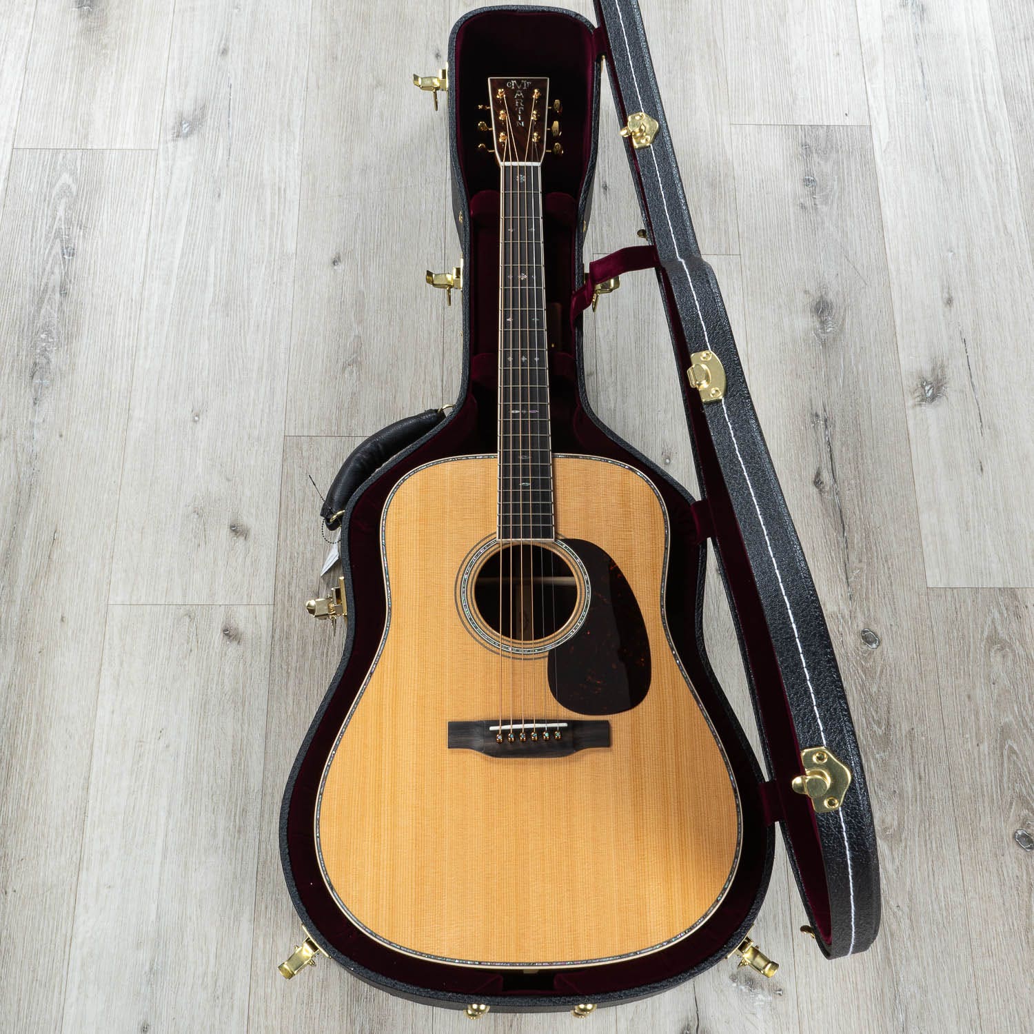 Martin Custom Shop D-41 Dreadnought Acoustic Guitar, Wild Grain Indian Rosewood, Sitka Spruce VTS