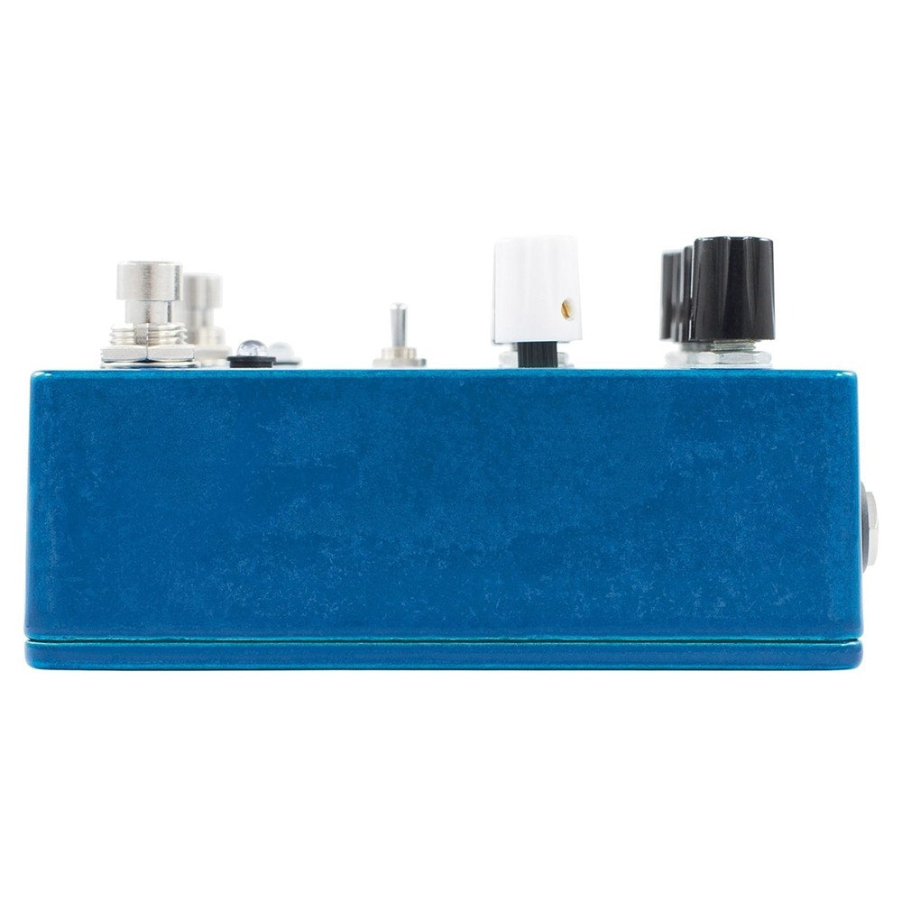 EarthQuaker Devices Avalanche Run V2 Delay and Reverb Guitar Effects Pedal