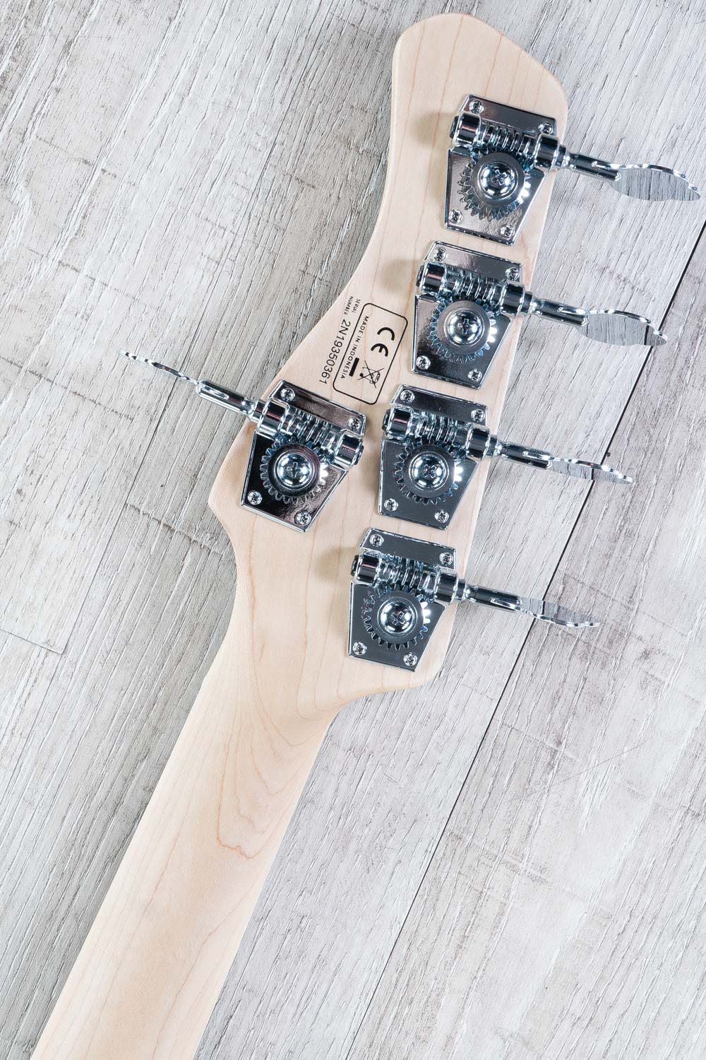 Sire Marcus Miller V7 2nd Gen Bass Guitar, Alder, 5-String, Fretless, LPB Lake Placid Blue w/ Gig Bag