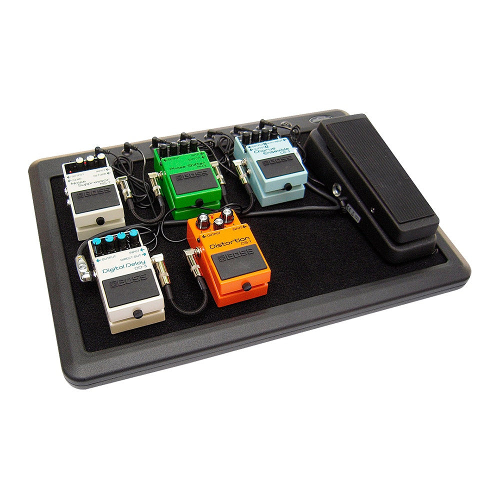 SKB Cases 1SKB-PS-8 19"x12" Powered Guitar Effects Pedalboard