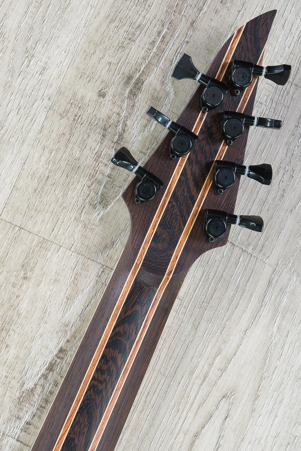 Skervesen Chimera 7 - 7-String Electric Guitar, Flamed Maple Fretboard, Hard Case - Aqua