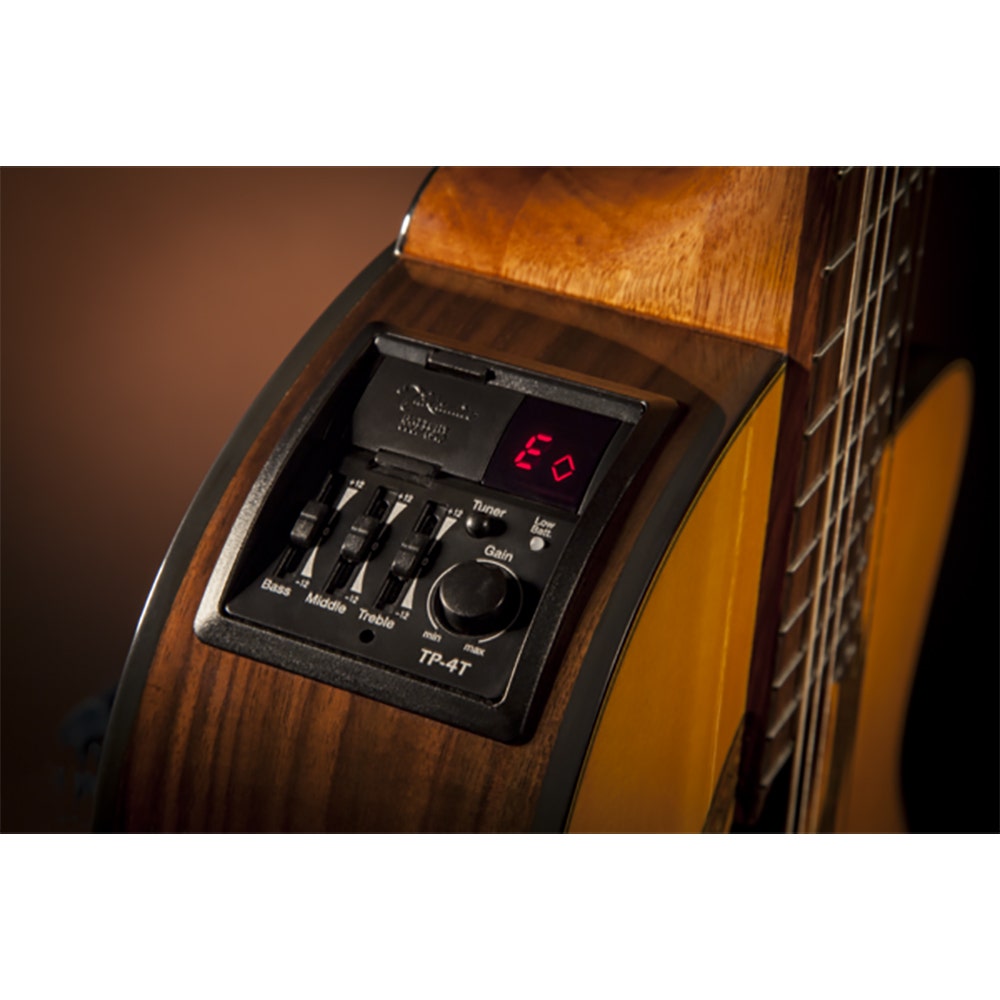 Takamine GC5CE Acoustic/Electric Classical Cutaway Nylon-String Guitar (Natural) *B-Stock*